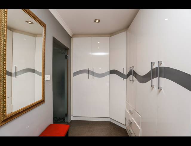 3 BEDROOM APARTMENT FOR SALE IN MUSGRAVE